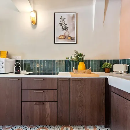 Renting - - Authentic Loft Old Rooftop View & Charm Apartamento Nice
