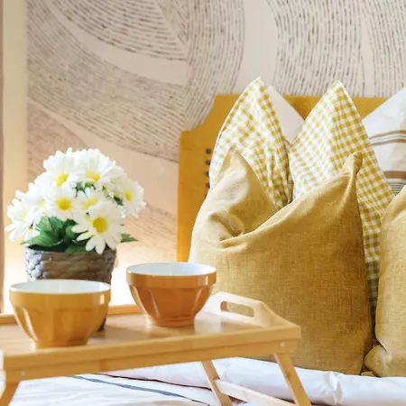 Renting - - Authentic Loft Old Rooftop View & Charm Apartamento